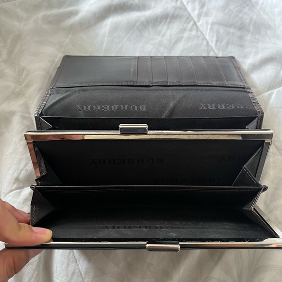 Burberry Kiss Check Long Wallet with Dark Brown Leather Trim! - Picture 4 of 6